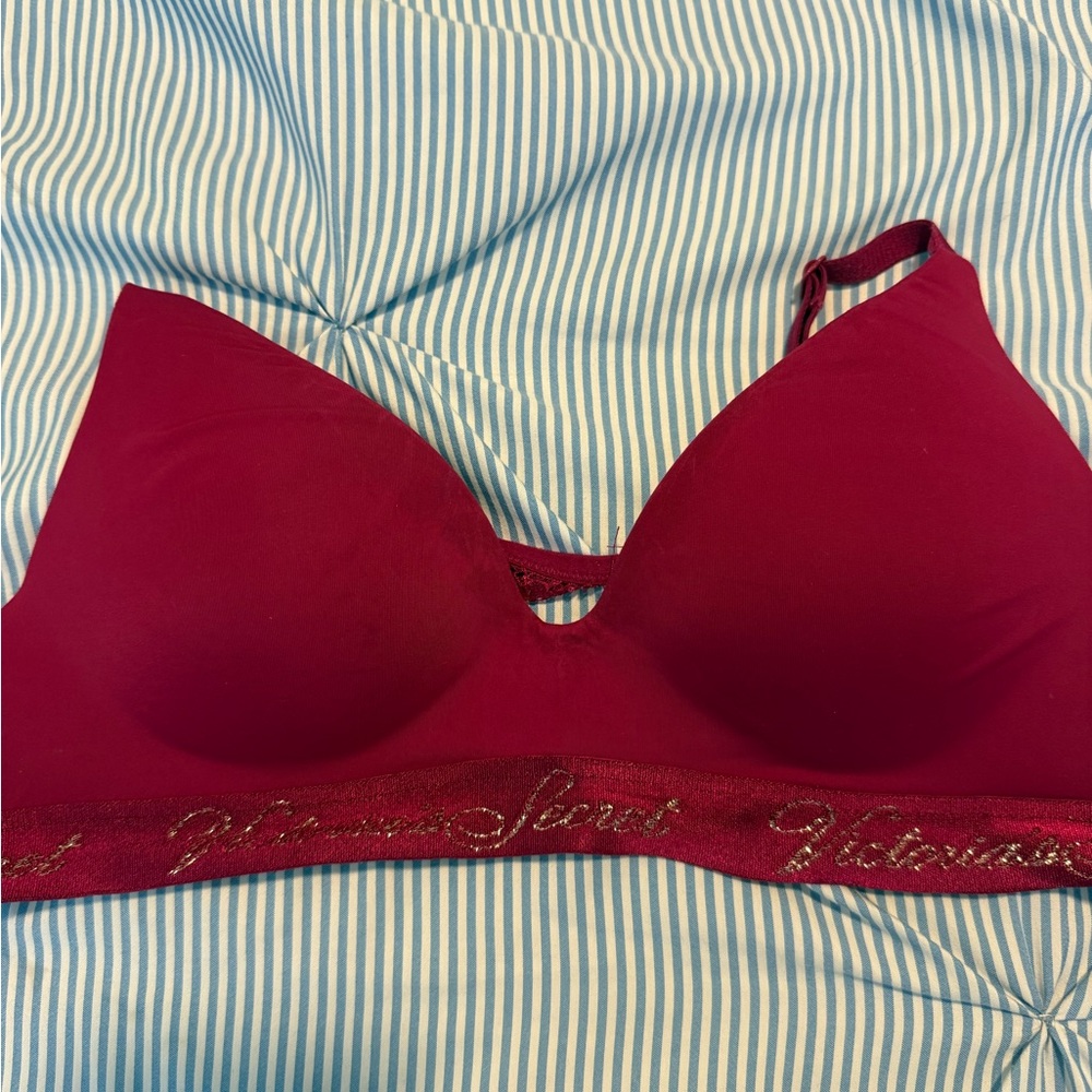 Red victoria’s secret bra
